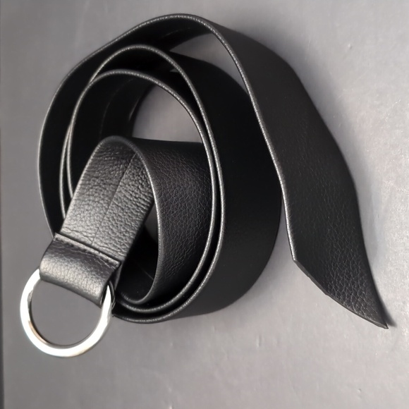 B-Low The Belt Womans Black Synthetic Medieval Ring Belt.O/S. - Picture 2 of 7